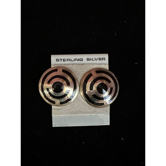 Round sterling and onyx clip on earrings on original card - Picture 1 of 3